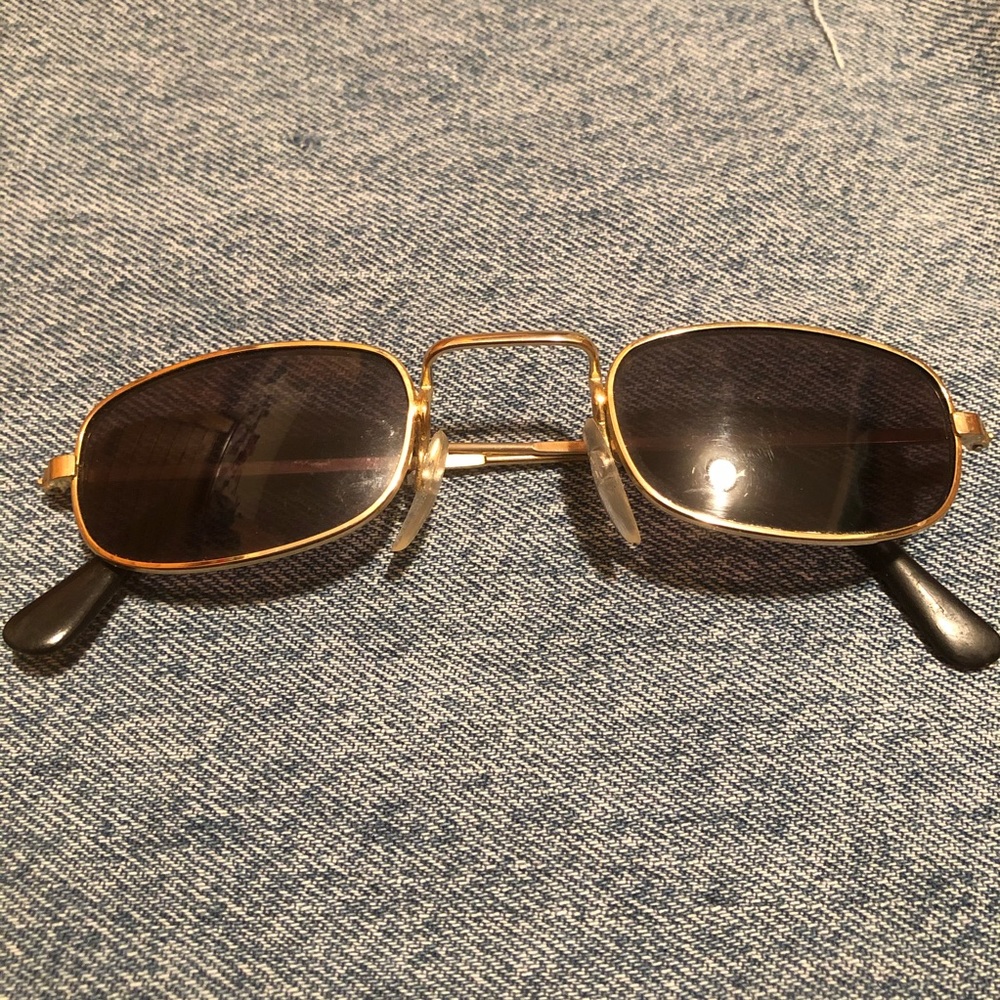 “Small Gold Frame Sunnies”